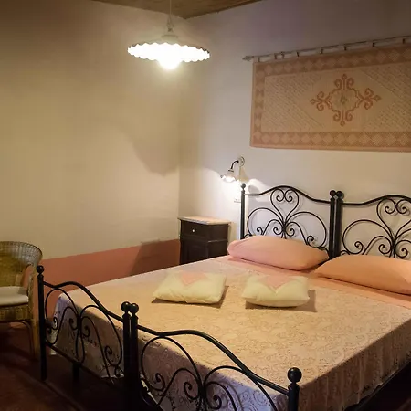 לינה וארוחת בוקר Casa Licheri