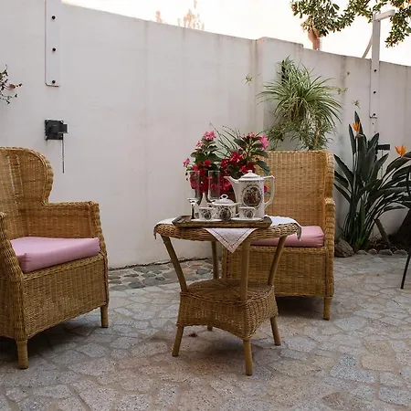 Couette-café Casa Licheri